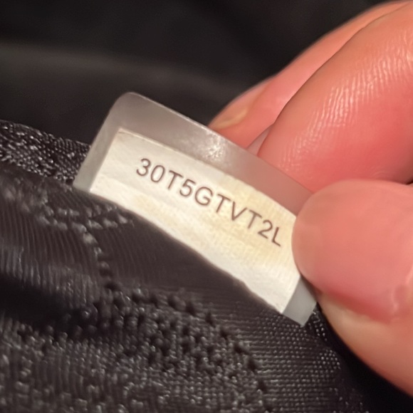 Michael Kors Jet Set Medium Travel Saffiano Leather Tote - Black 30T5GTV… - Picture 15 of 16